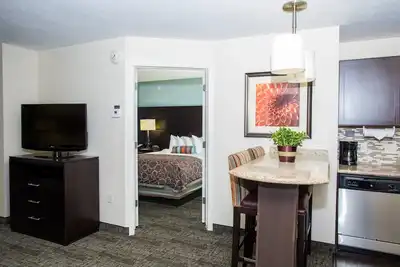 Image de King Suite, Breakfast, Pool, Near Univ of Nebraska