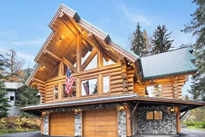 Image de Misty Pines Lodge - Premier Mountainside Lodge Near Ski Lift