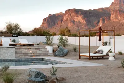 Image de Views - Heated Pool - 10 person Hot Tub - Golf - Game Room - Pickleball Court