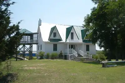 Epiphany-Deep Hole Creek-Chincoteague - Deep Water Dock! 2 King 4 Twin 5 Bath