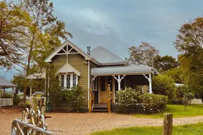 Image de Country charm, exclusive farm retreat - 3 houses (21 pax) 7 minutes to Byron Bay