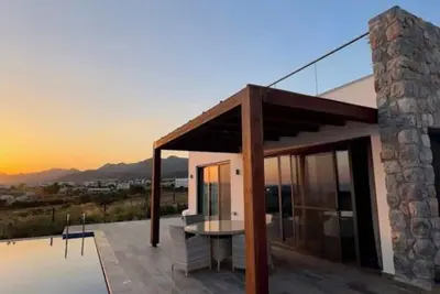 Image de Beautiful villa with private saltwater pool at Dejablue Eco-Wellness Resort
