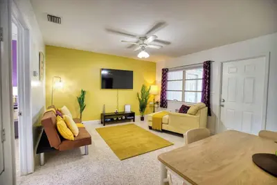 Image de This house is a 2 bedroom(s), 1 bathrooms, located in Sarasota, Fl.