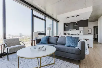 Image de Wonderful W Loop 2br w/ Pool, Gym, Pet Area & W/D, by Blueground