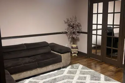 Image de Charming Close Retreat in Grays
