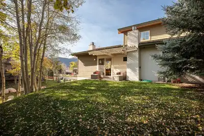 Image de June Creek Home - Long Term Stays Only