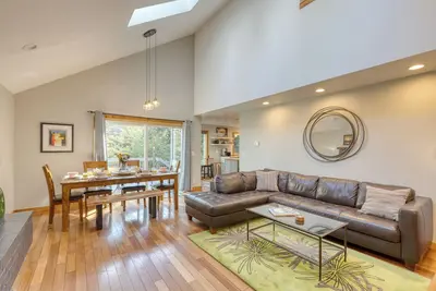 Image de Royal Canoe by AvantStay | Walk to the Shore + Private Yard