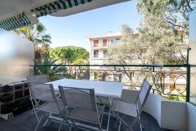 Image de Bel appartement cosy et calme avec terrasse - Cannes
