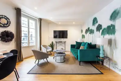 Image de Appartement spacieux- 3br/6p - Champs Elysées