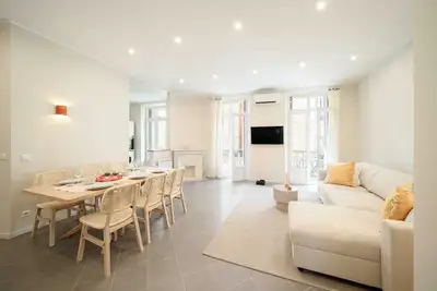 Image de Calme et luxueux appartement - Cannes Centre