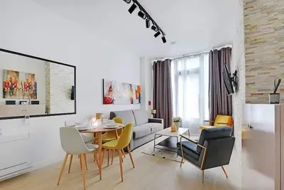 Image de Appartement intimiste avec climatisation et jacuzzi - 2br/6p Montmartre