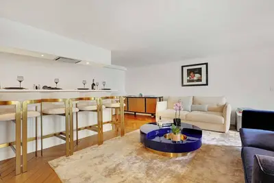 Image de Elégant appartement - 2p/6p - Avenue Montaigne