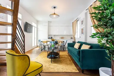 Image de Triplex lumineux - 4br/10p - Moulin Rouge