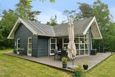 \"Hellin\" - 175m from the sea by Interhome