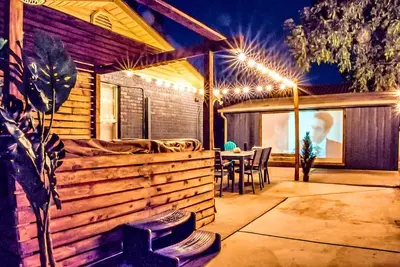 Image de St. George Digital Nomad Base w/ Putting Green, Gym, Game Room & Outdoor Cinema