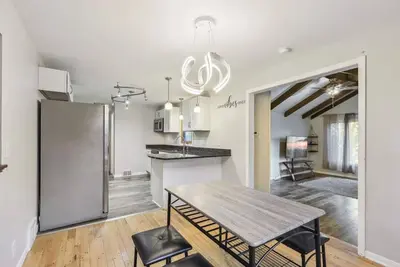 Image de Spacious 5-bedroom house in charming Cottage Grove with Ac, WiFi