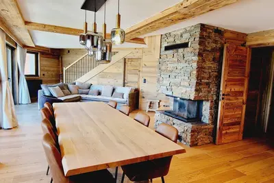 Image de Appartement de Luxe 170m², 5 chambres, Ski aux Portes, Parking, Wifi