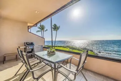 Image de Luxurious Oceanfront Corner Unit Surf Resort, #F-212
