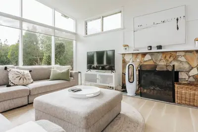 Image de Warra Beach Cottage: 3  Br, 2. 5  Ba House in Sorrento, Sleeps 12