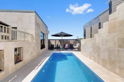 Image de Palazzo Sorrento: 6  Br, 4  Ba House in Sorrento, Sleeps 14