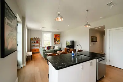 Image de Century Eight 2Br\/2Ba with Private Balcony