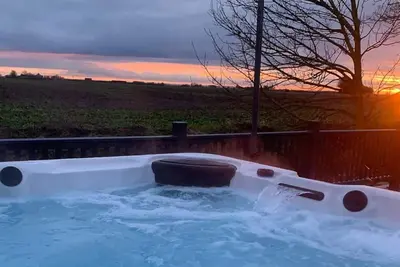 Image de Modern Holiday Home with Hot tub near the coast