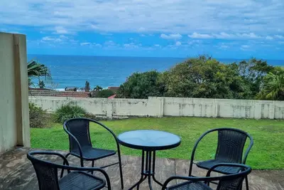 Image de Cozy 2-bedroom apartment in tranquil Margate with WiFi
