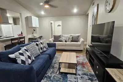 Image de Superhost. Luxury home in Haltom \n City! Baby Crib, Near Lake, Parks &Golf course