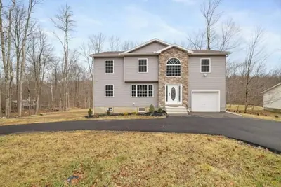 Image de Ideal for Relaxation & Fun! Game, Hot Tub, Fire pit, Pool, Golf, Lake, Fishing, Hiking