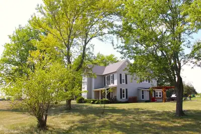 Image de Secluded Ranch. Lake. Hunting. Horse Trails. Fun!