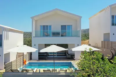 Image de Nevelo Pearl, Near beach, tavern, Rethymno