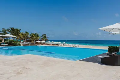 Image de Spectacular Apto Pool Golf View in Hard Rock Golf