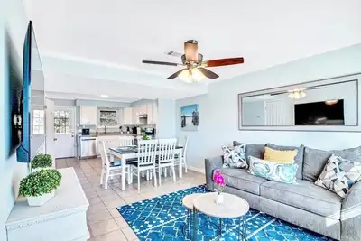 Image de Perfect Perdido Key Getaway Minutes to the Beach!