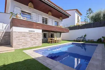 Image de Discover the exclusive charm of Sant Pere de Ribes: An oasis near Sitges!