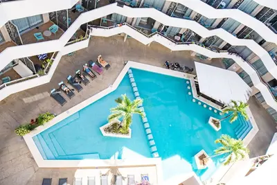 Image de Partial Ocean View with Gym & Fastwifi