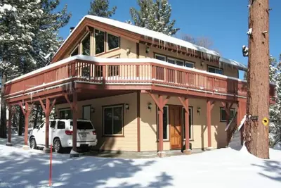 Image de Close to Lake, High Ceilings, Huge Balcony. 2200sf\n\n