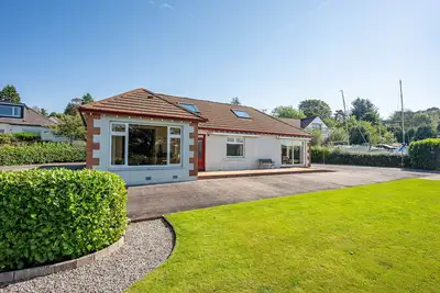 Image de Anthony House - a house that sleeps 6 guests in 3 bedrooms