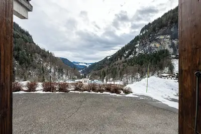 Image de Appartement 'Bergeronnette' avec vue sur les montagnes, terrasse partagée et Wi-Fi