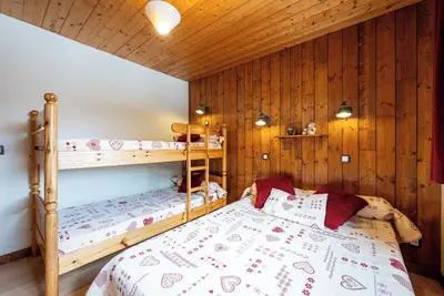 Image de Appartement \"Chardonneret\" avec vue sur les montagnes, terrasse partagée et Wi-Fi