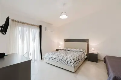 Image de Chambre \"Camera 2\" avec balcon, Wi-Fi et climatisation