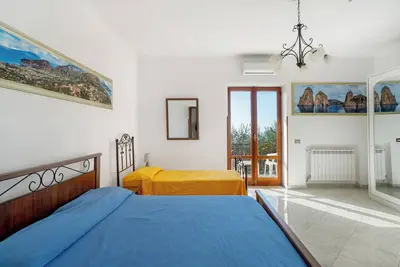 Image de Appartement 'Il Sogno Di Giuseppe' avec vue sur la mer, Wi-Fi et climatisation