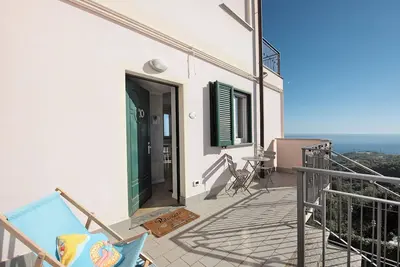 Image de Appartement \"Casa Marincanto\" avec vue sur la mer, terrasse privée et Wi-Fi
