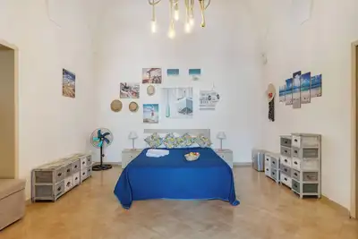 Image de Chambre d'hôtes 'Camera Tiberio In Villa Vista Mare' avec terrasse partagée et Wi-Fi