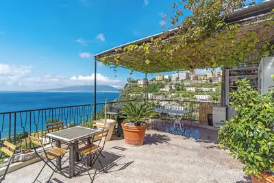 Villa 'Quietness' avec vue sur la mer, terrasse partagée et Wi-Fi