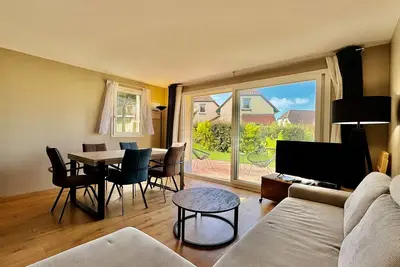 Image de Maison de vacances 'Les Pins Stella Plage' avec terrasse privée, Wi-Fi et climatisation