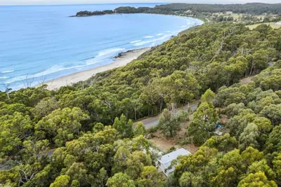 Image de High View House - Pirates Bay Views