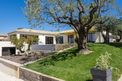 Image de villa de luxe avec Clime et piscine privée