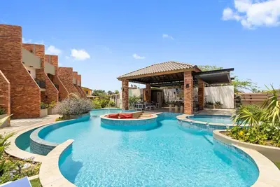 Image de Lux 6br Townhouse 5 min walk Ritz/Palm Beach at Porta Al Sole 15 & 16 by Bocobay