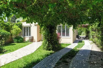 Image de Besares 600 - 4 Bd House Pool & Bbq