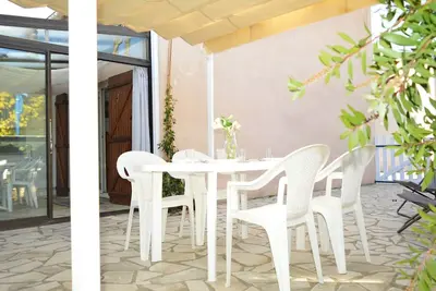 Image de Maison avec terrasse et clim, proche plage